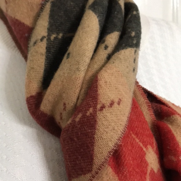 V. FRAAS Cashmink Scarf - Picture 3 of 4